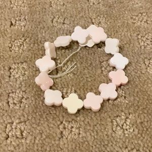 light pink clover shaped bracelet